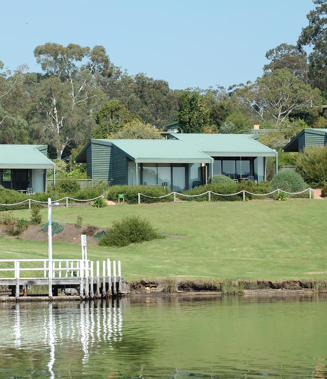 Gipsy Point Lakeside