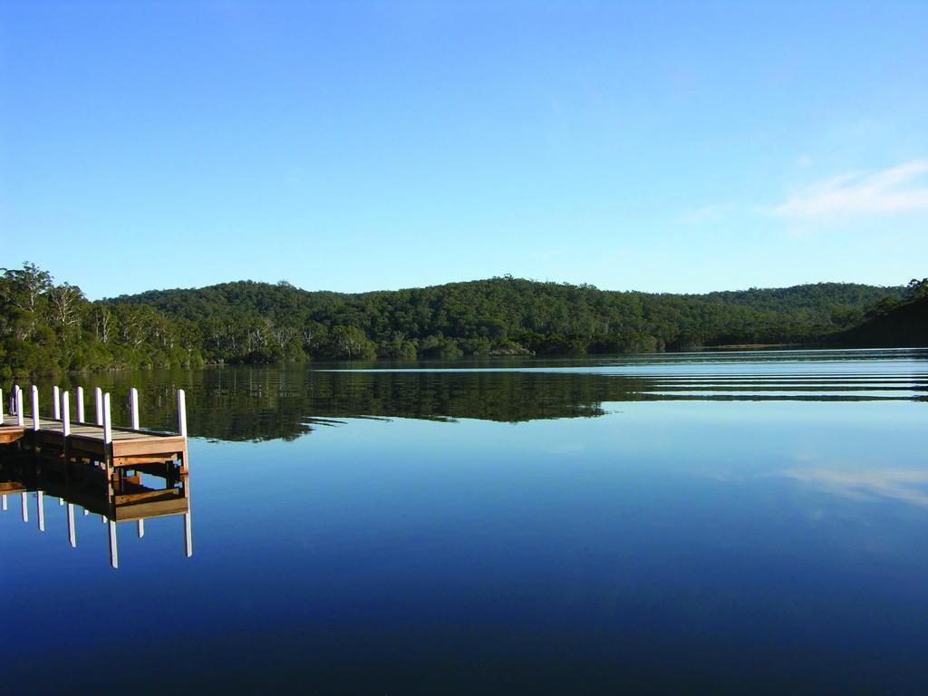 Gipsy Point Lakeside