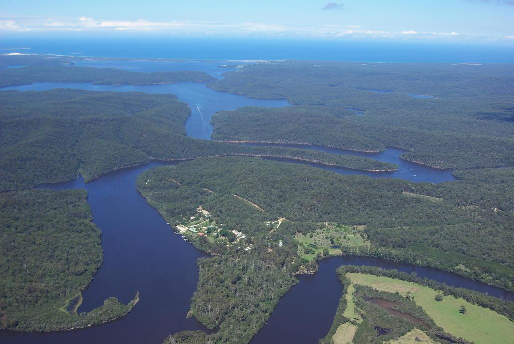 Gipsy Point Lakeside