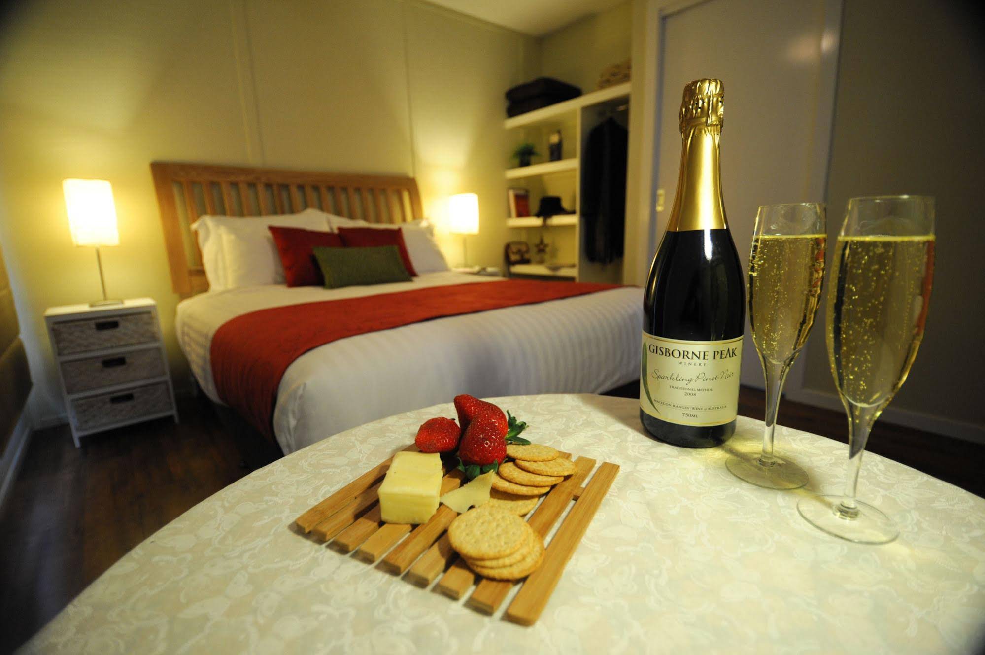 Gisborne Peak Winery Eco-Cottages