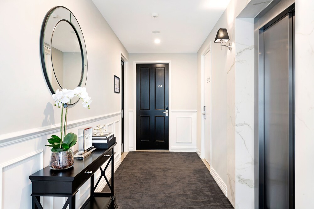 Manhattan Apartments - Glen iris