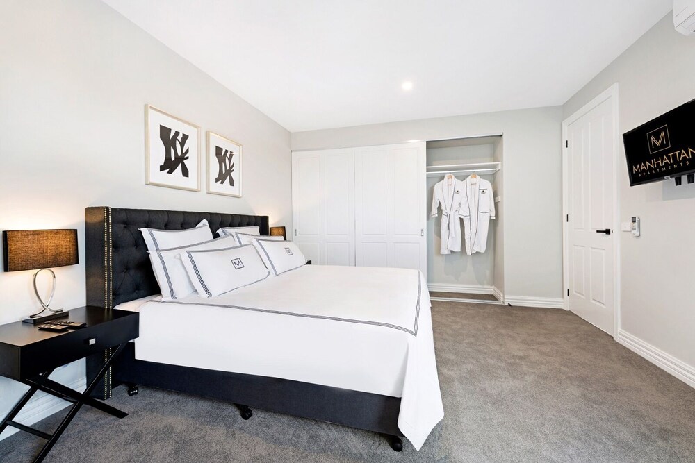 Manhattan Apartments - Glen iris