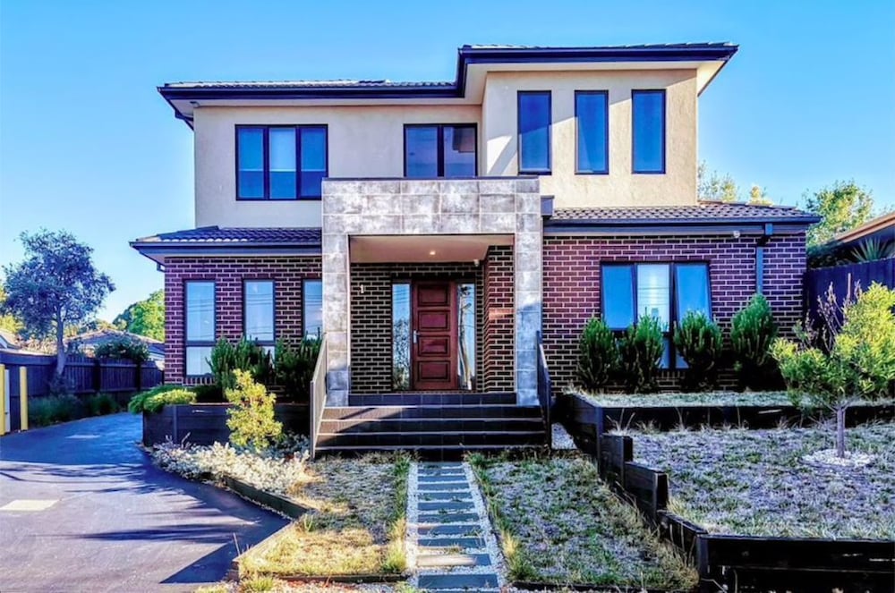 Glen Manor