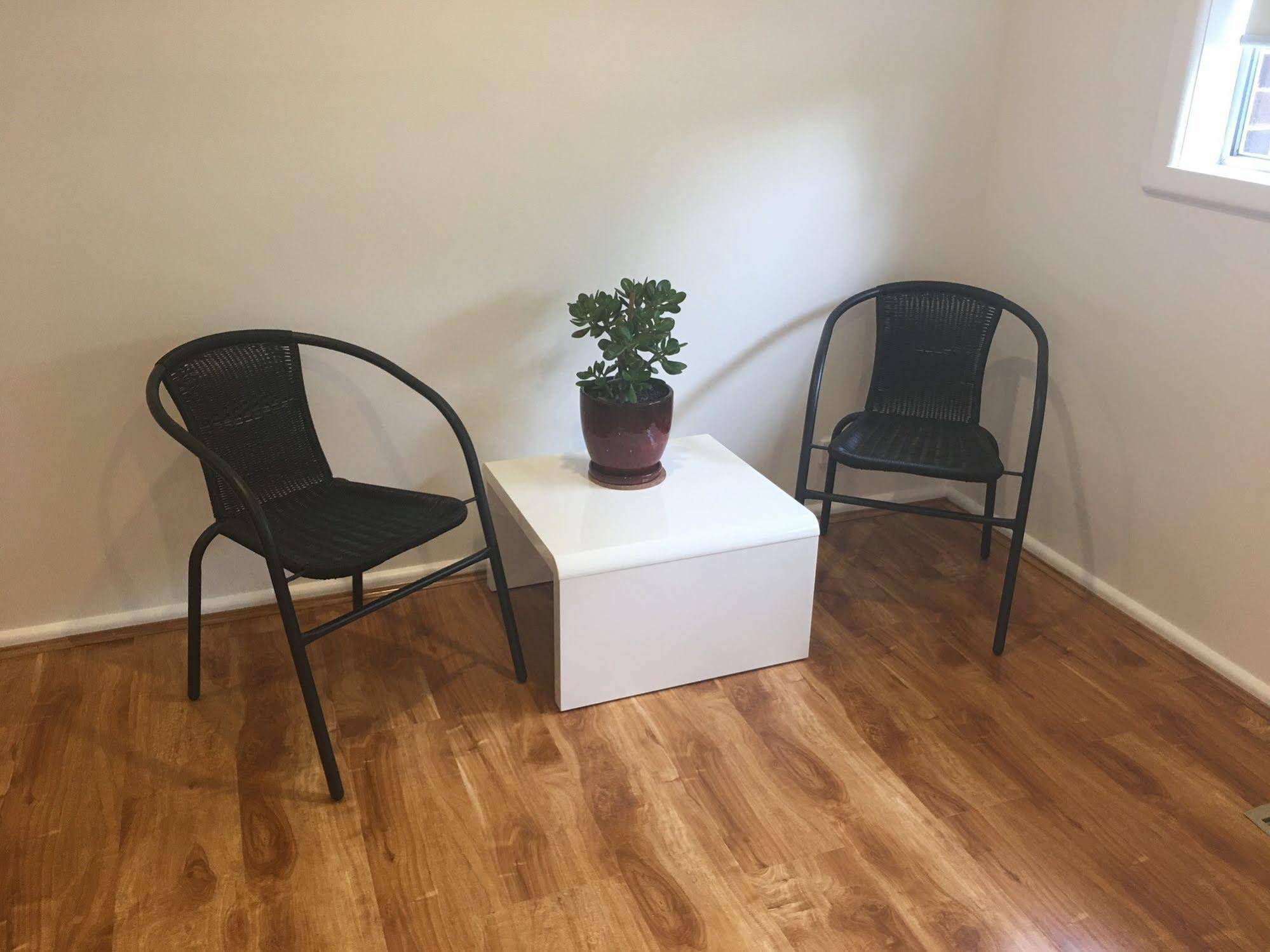 Ivy Units Glen Waverley