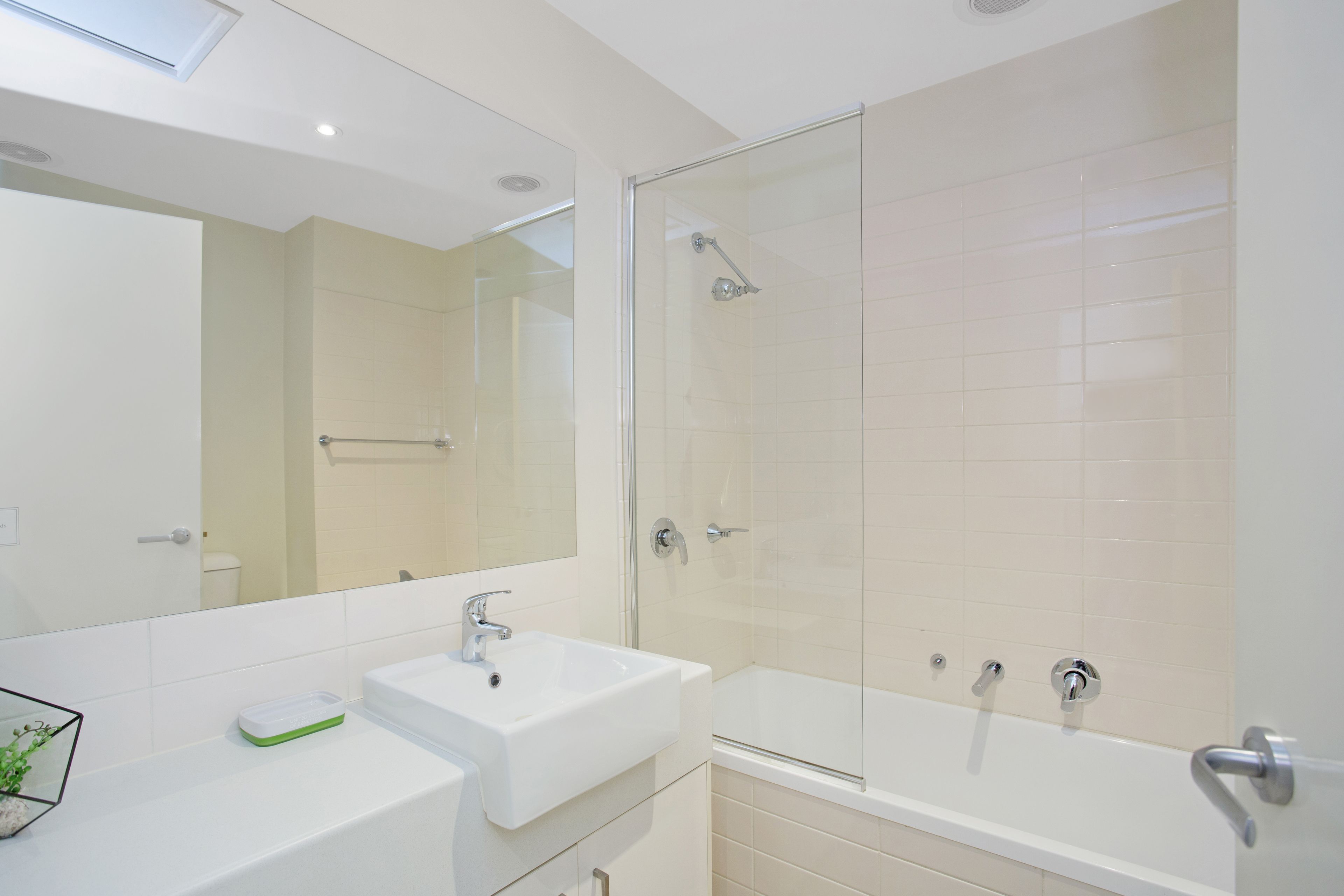 ViQi By Astra Apartments