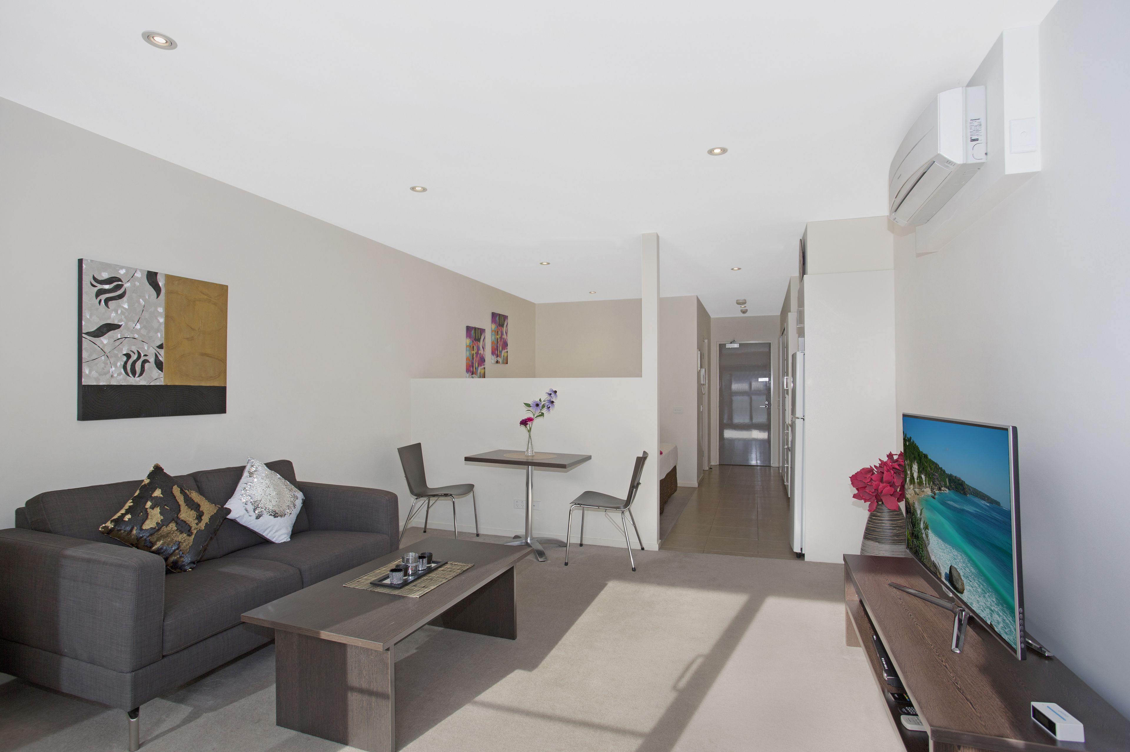 ViQi By Astra Apartments