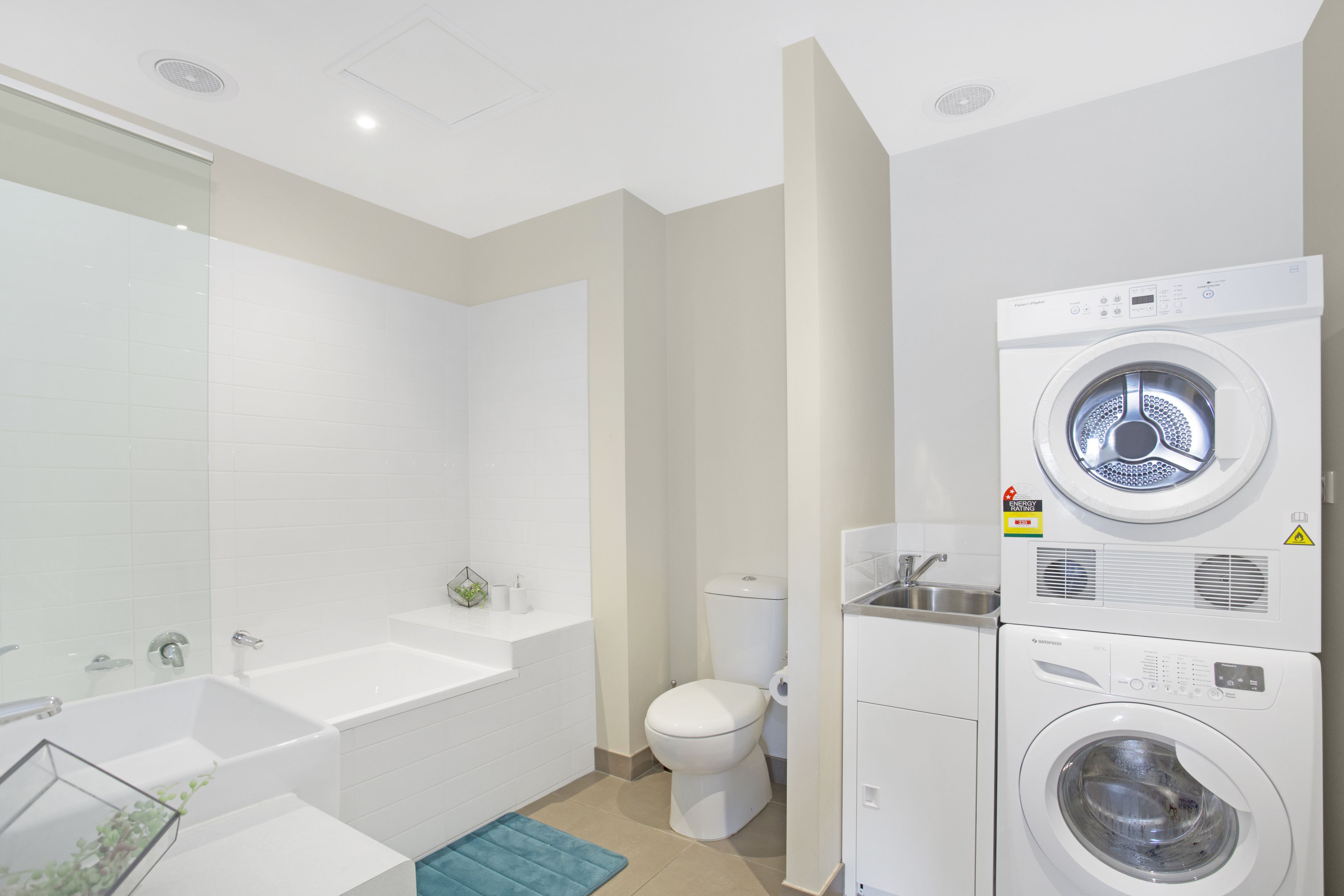 ViQi By Astra Apartments