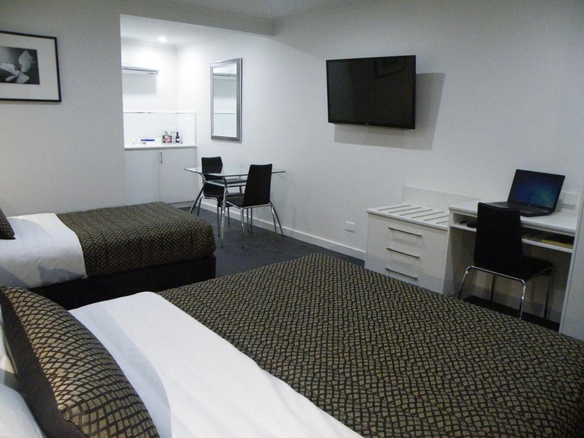 Hamilton Lonsdale Motel