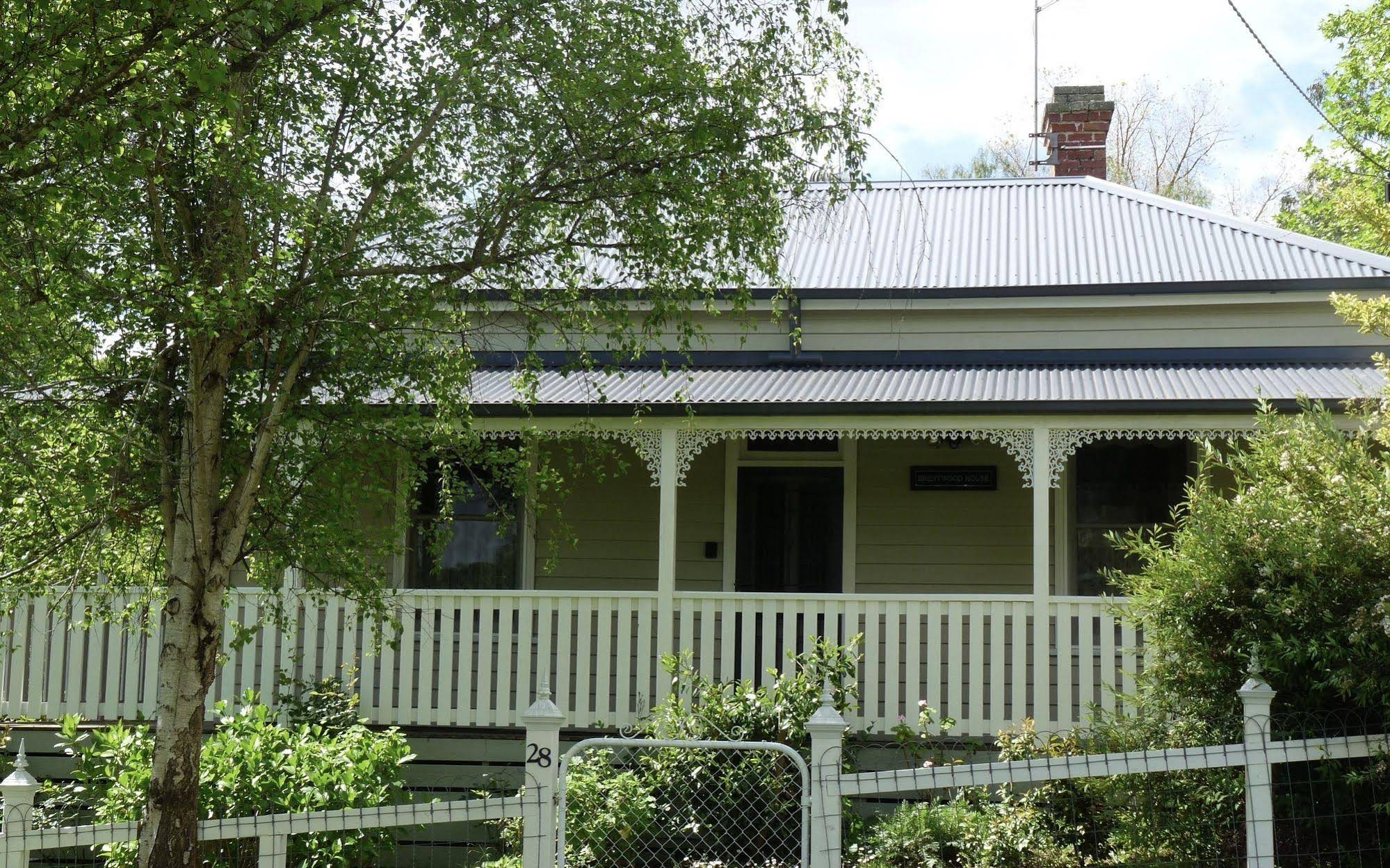 Brentwood Accommodation