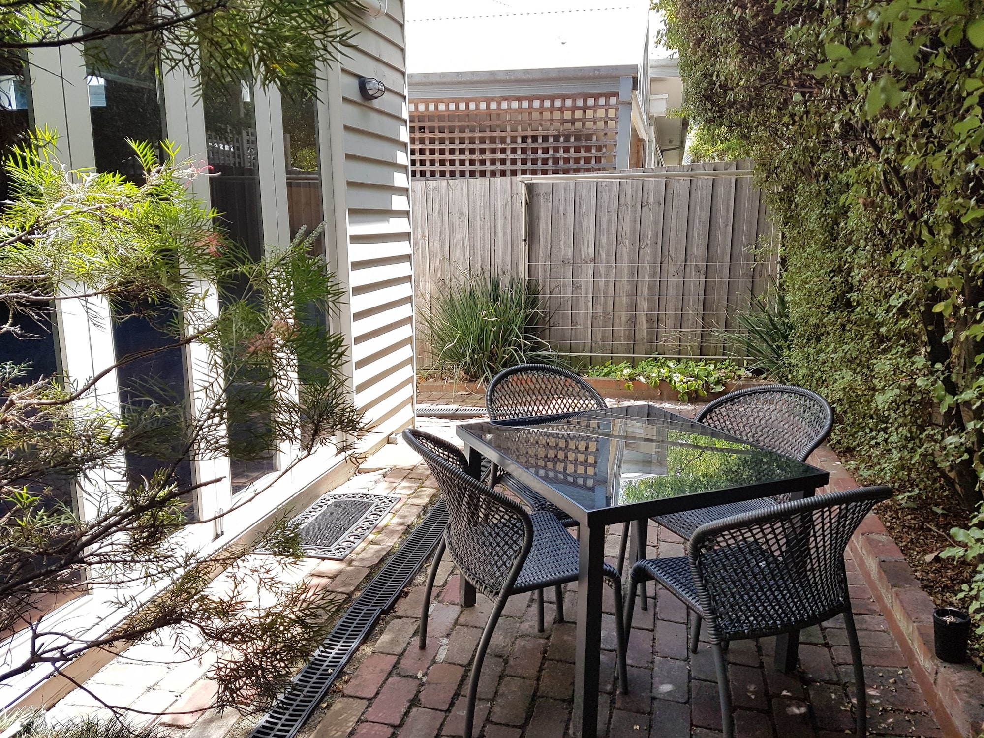 Healesville House - Magnolia House