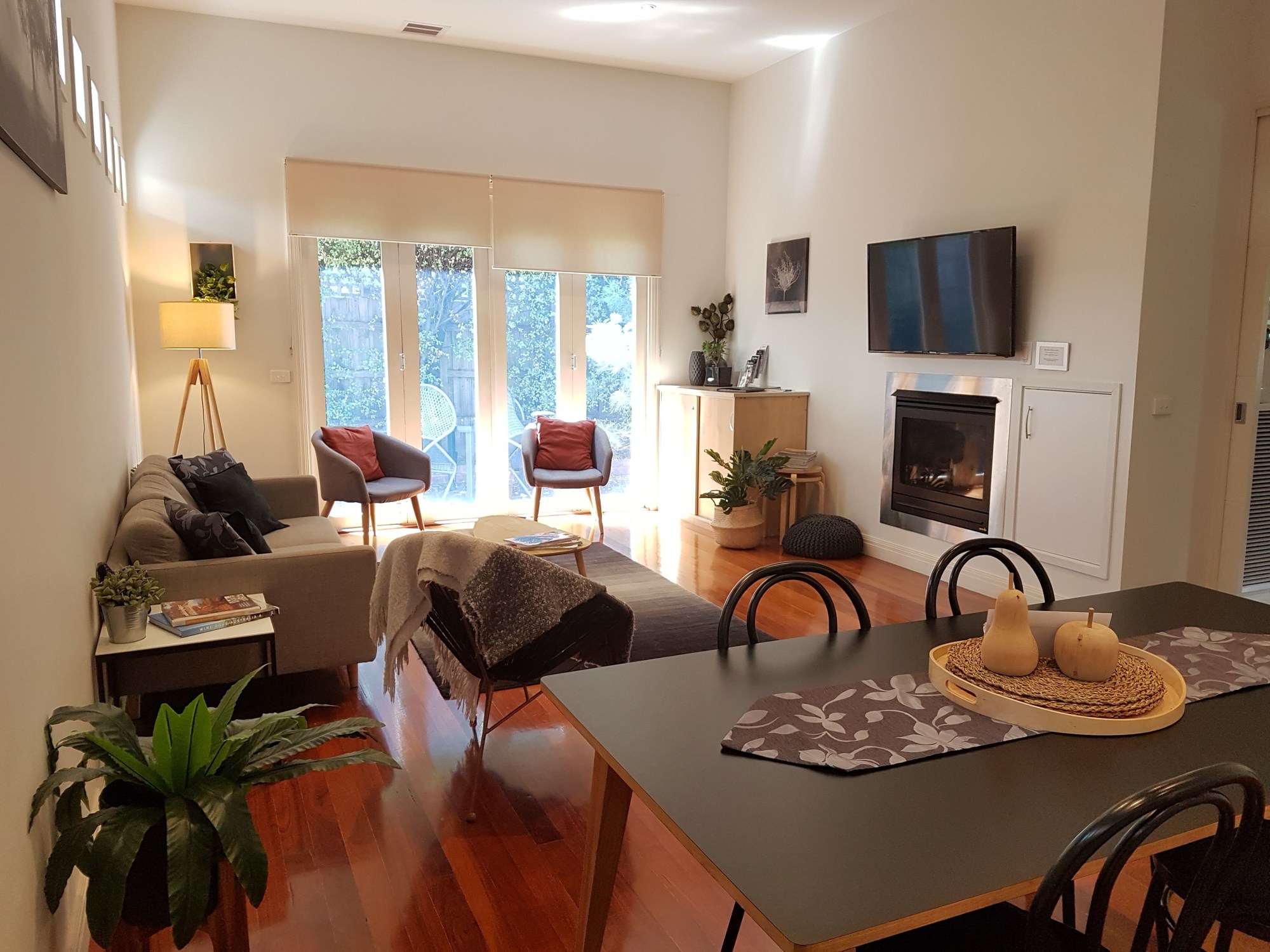 Healesville House - Magnolia House