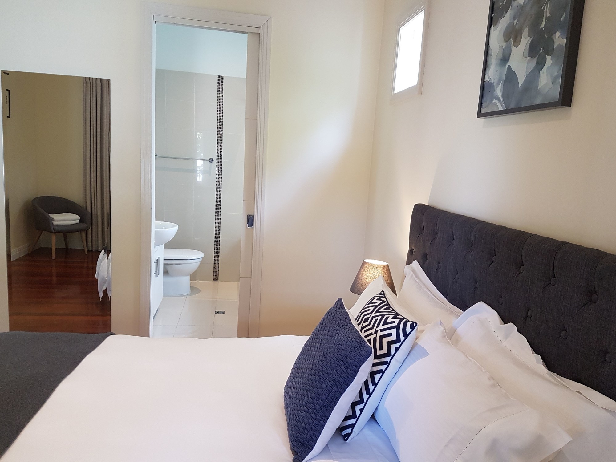 Healesville House - Magnolia House
