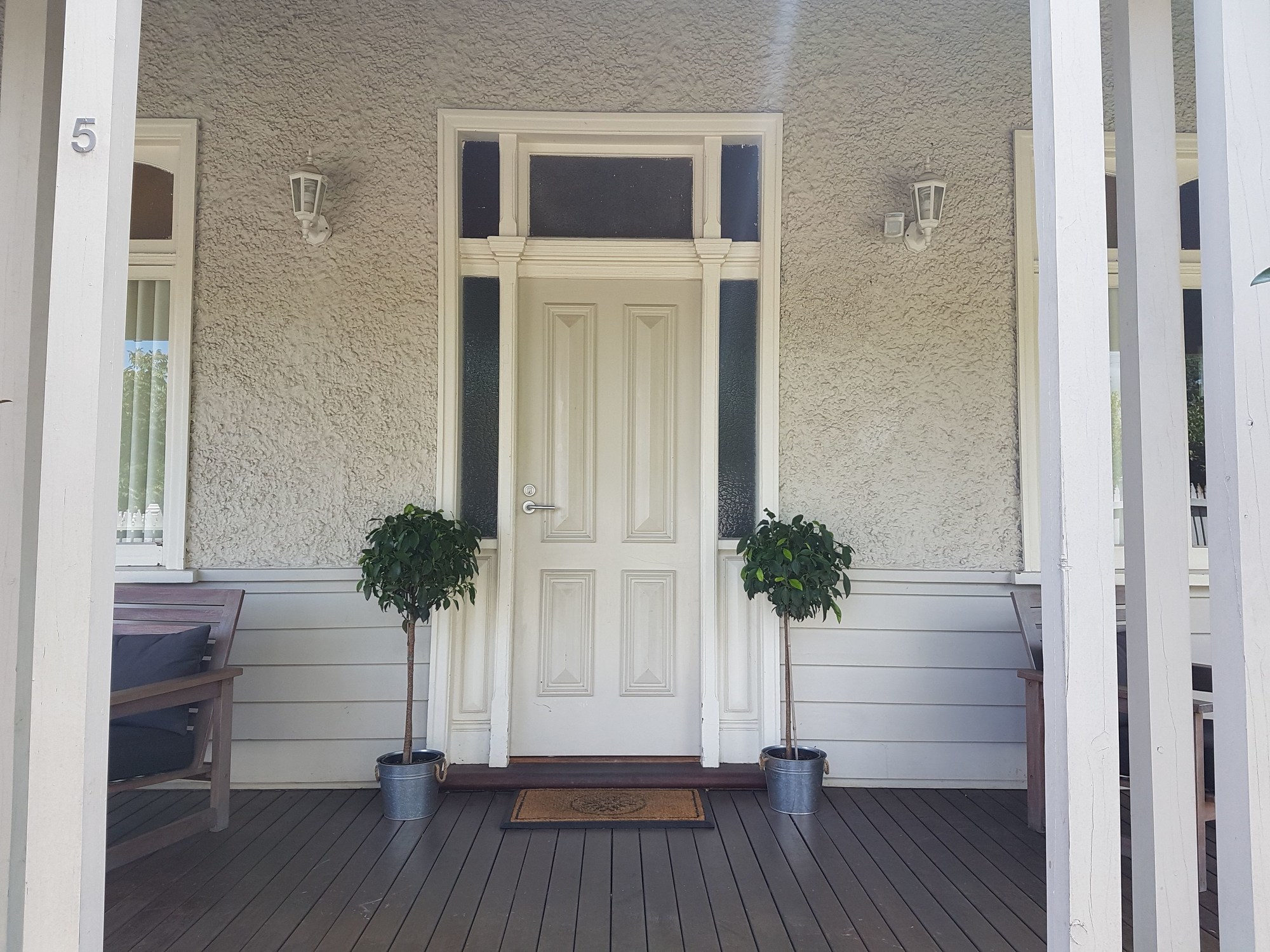 Healesville House - Magnolia House