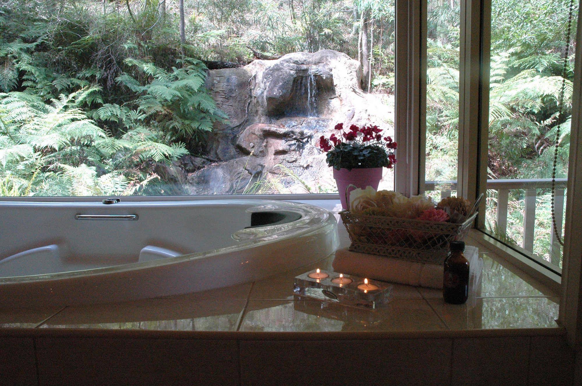 Myers Creek Cascades Luxury Cottages
