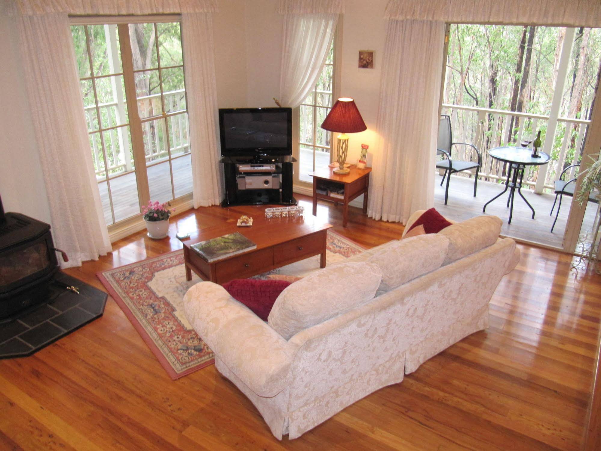 Myers Creek Cascades Luxury Cottages