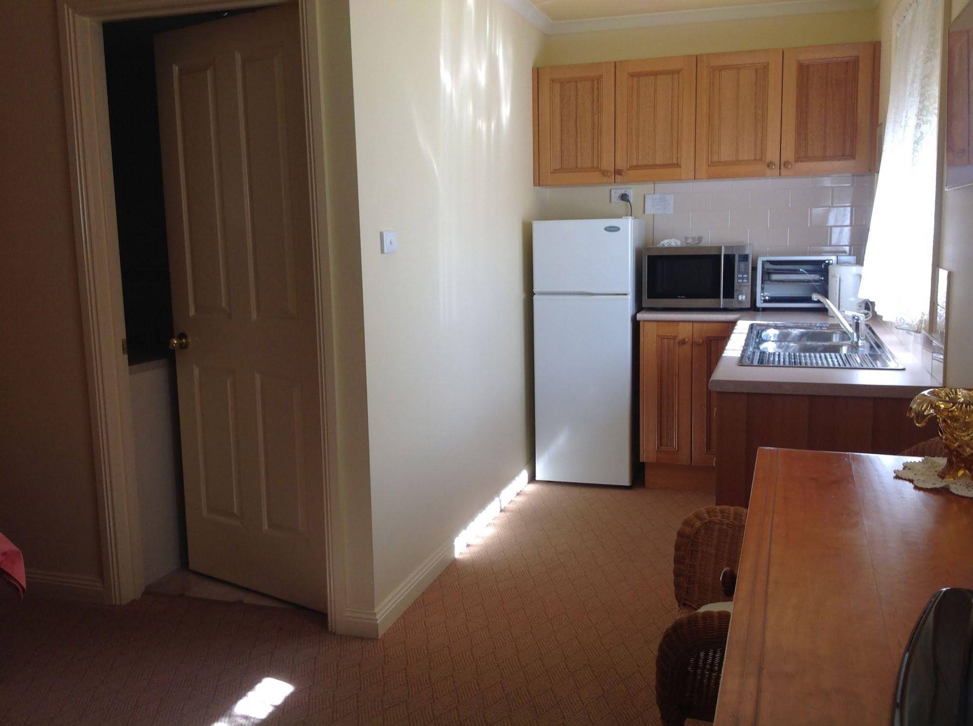 Emeu Inn Bed And Breakfast