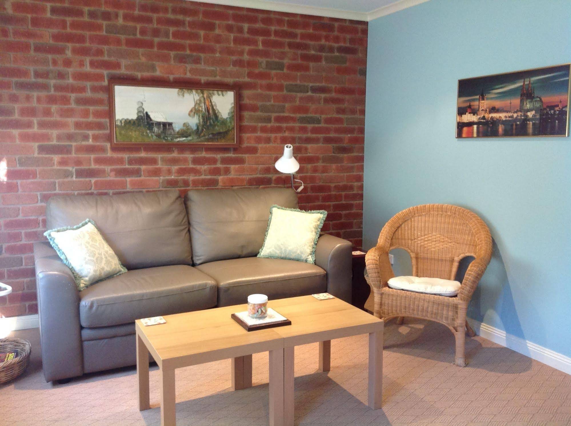 Emeu Inn Bed And Breakfast