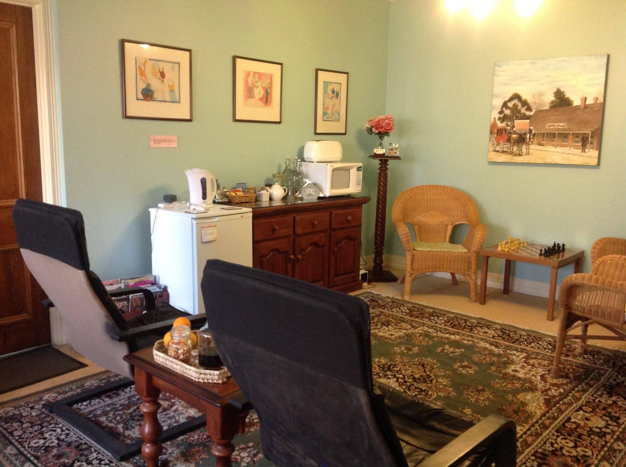 Emeu Inn Bed And Breakfast