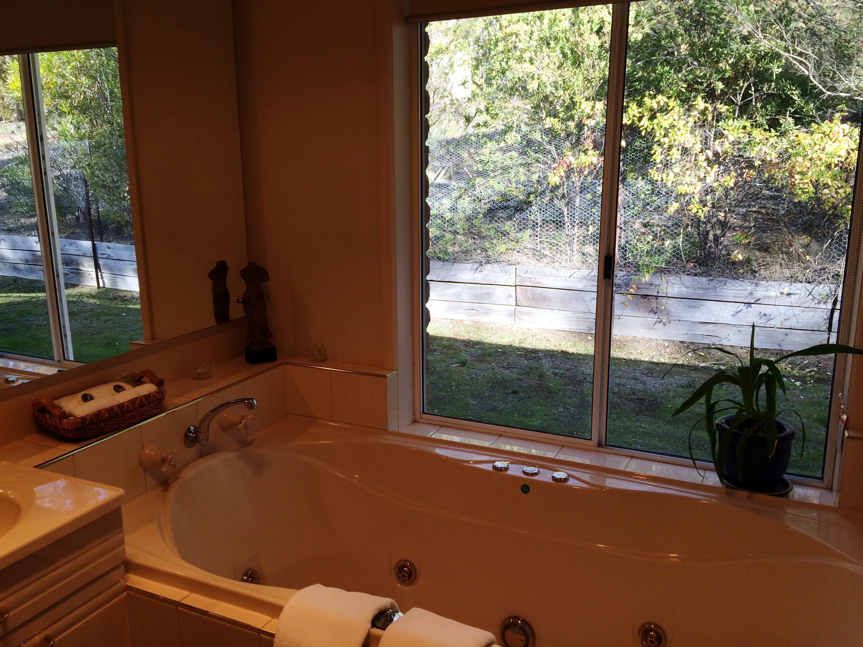 Countryside Retreat - Romantic Intimate Suite