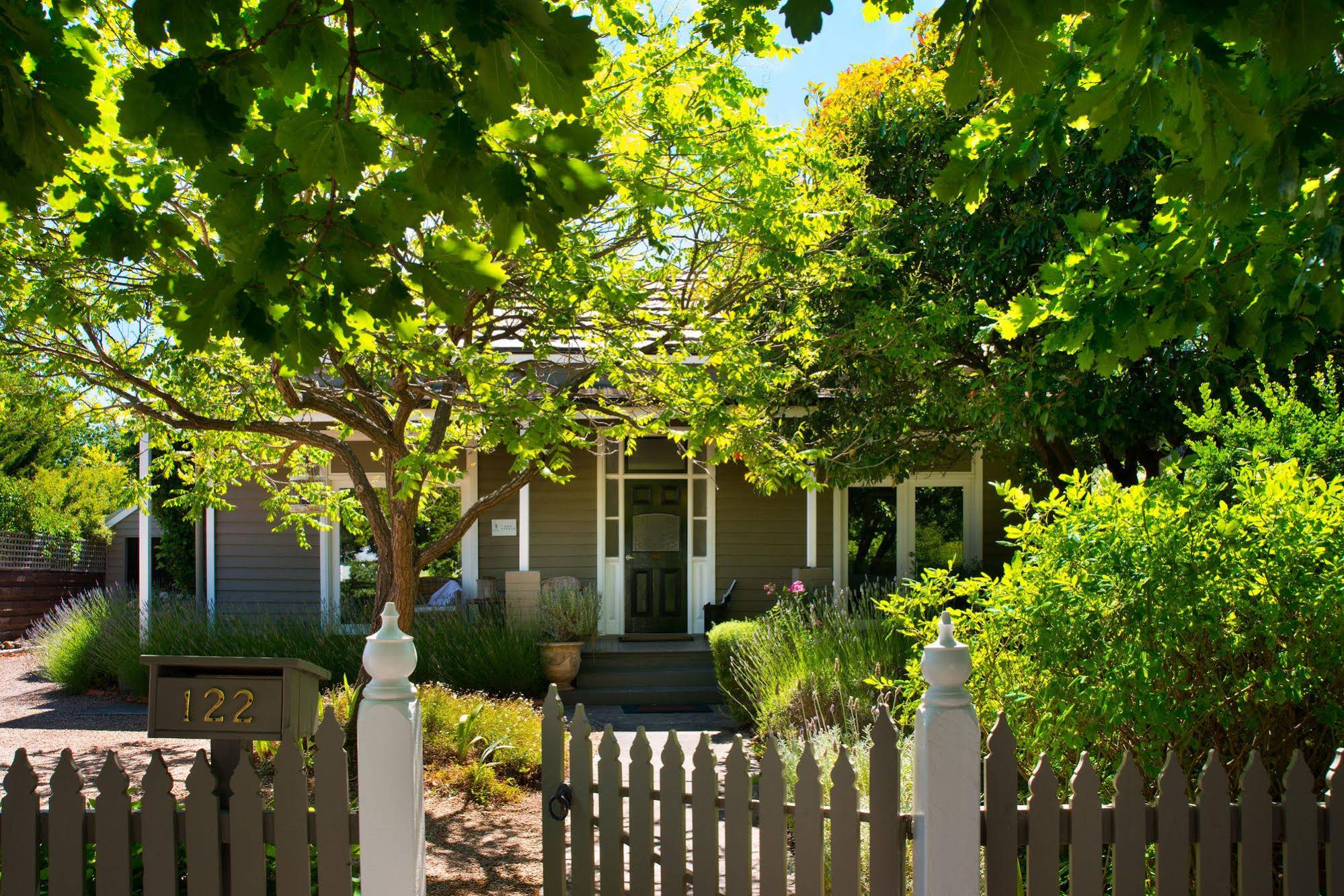 Spa Villas on Main