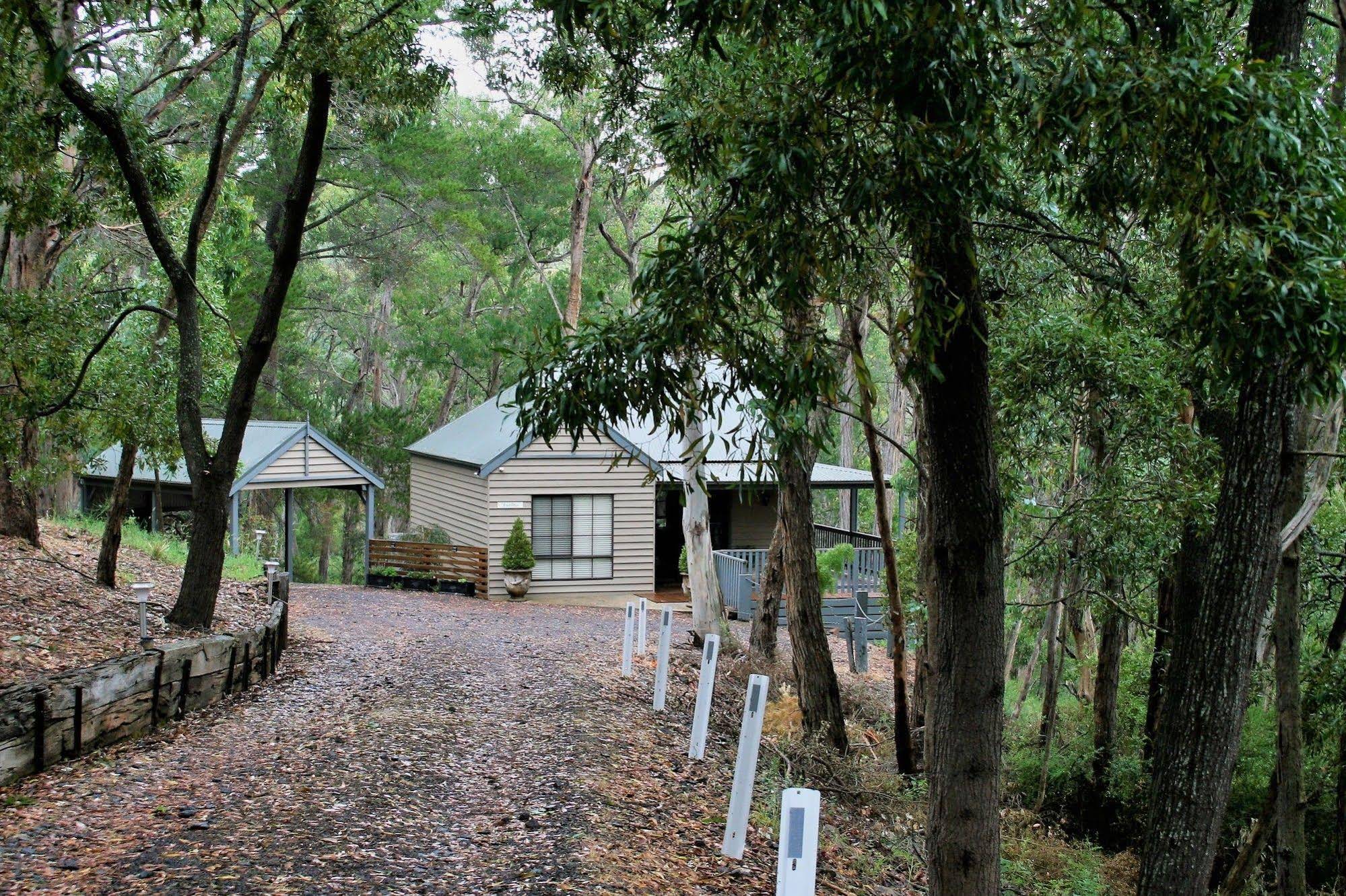 Tangenong Cottages