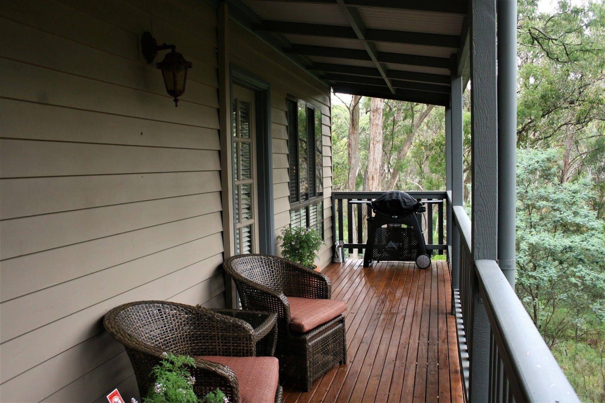 Tangenong Cottages