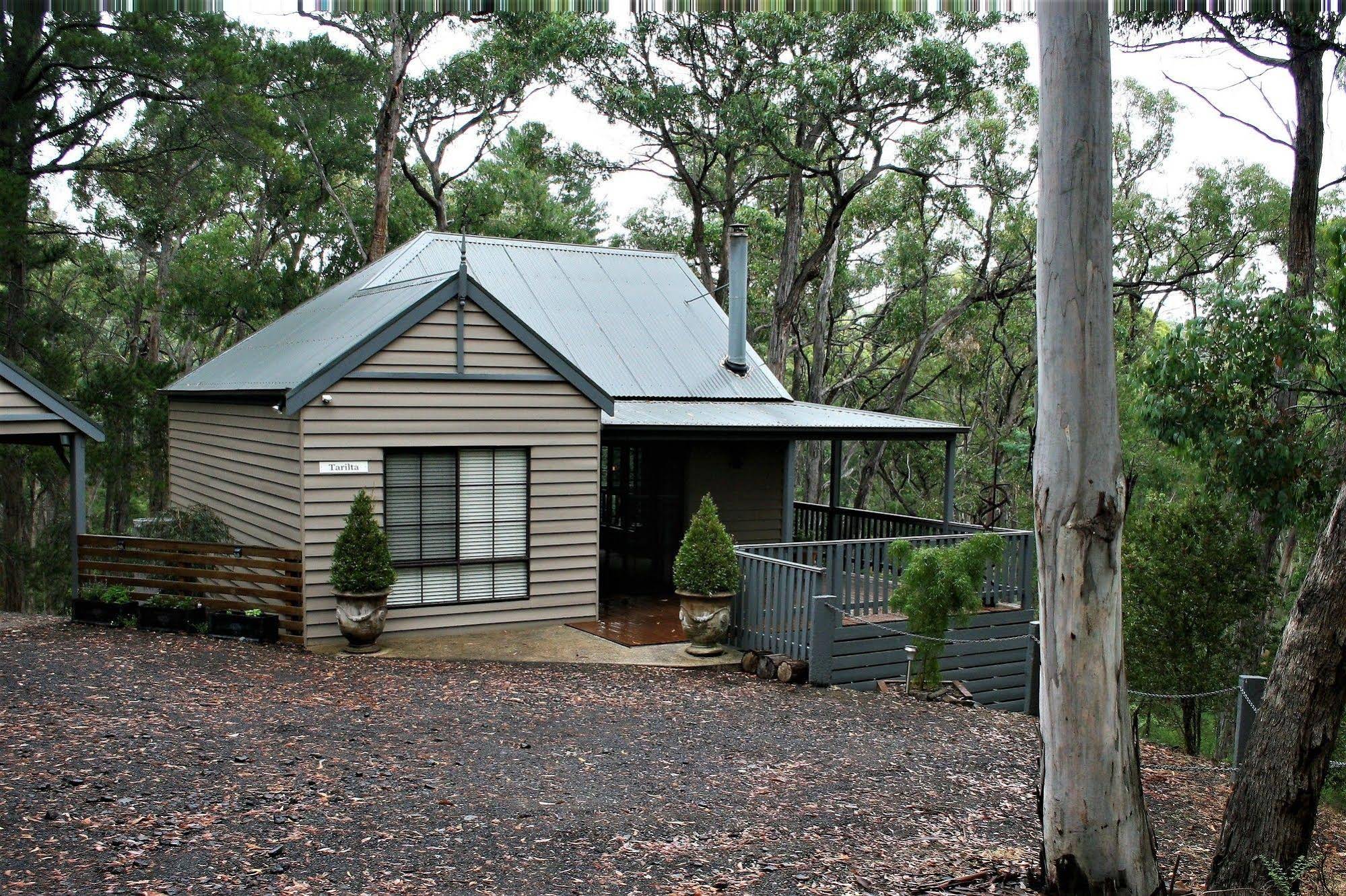 Tangenong Cottages