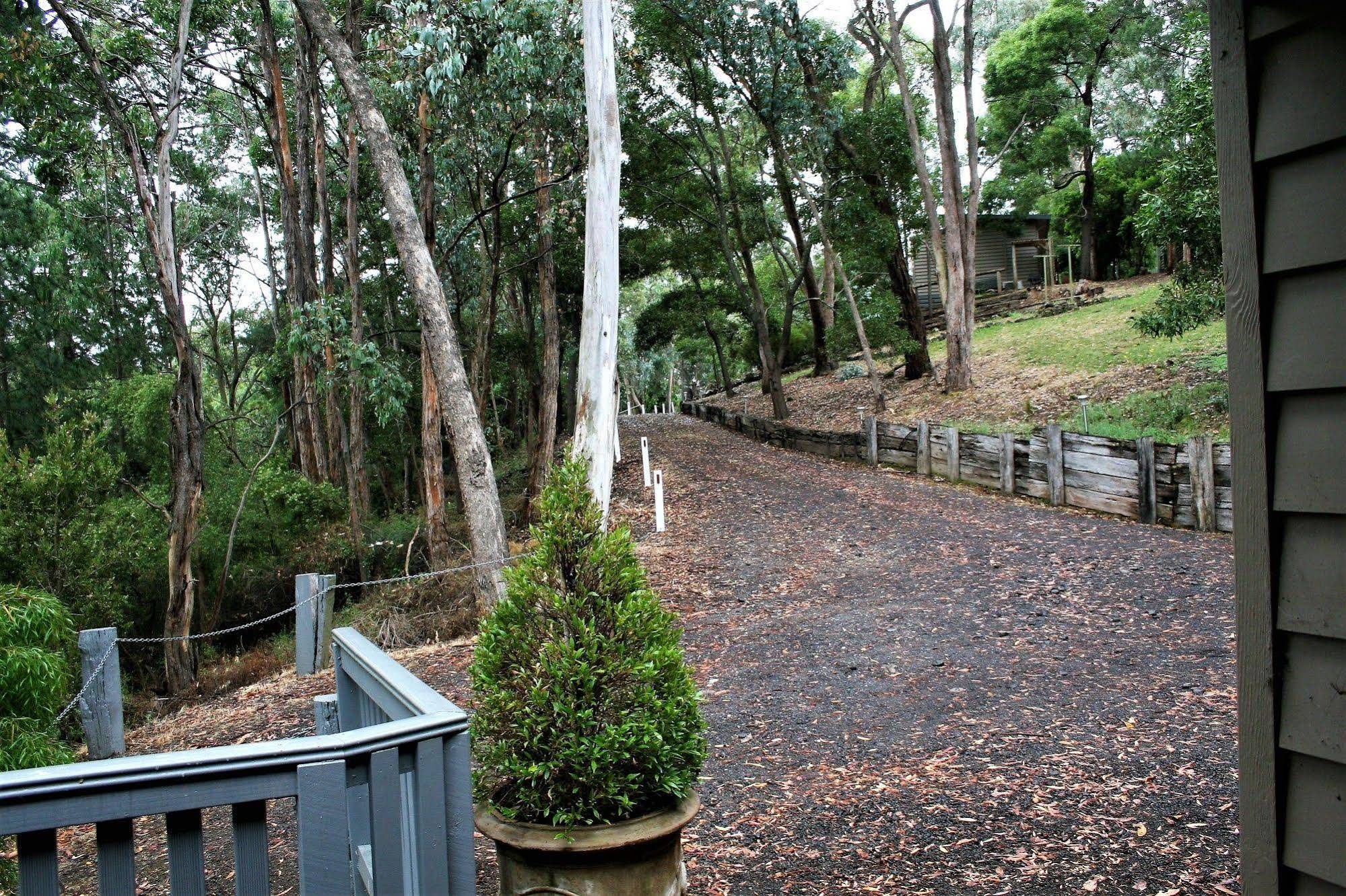 Tangenong Cottages