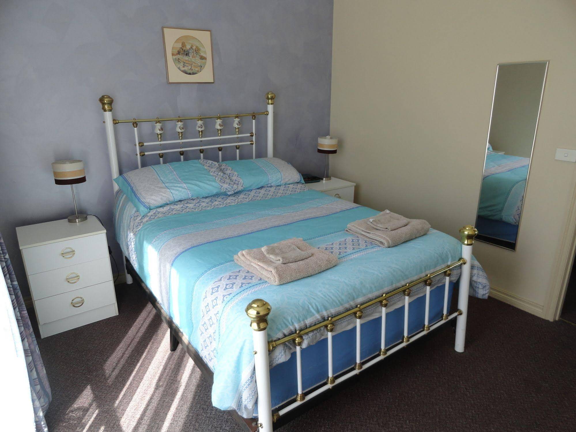 High View Family Cottages