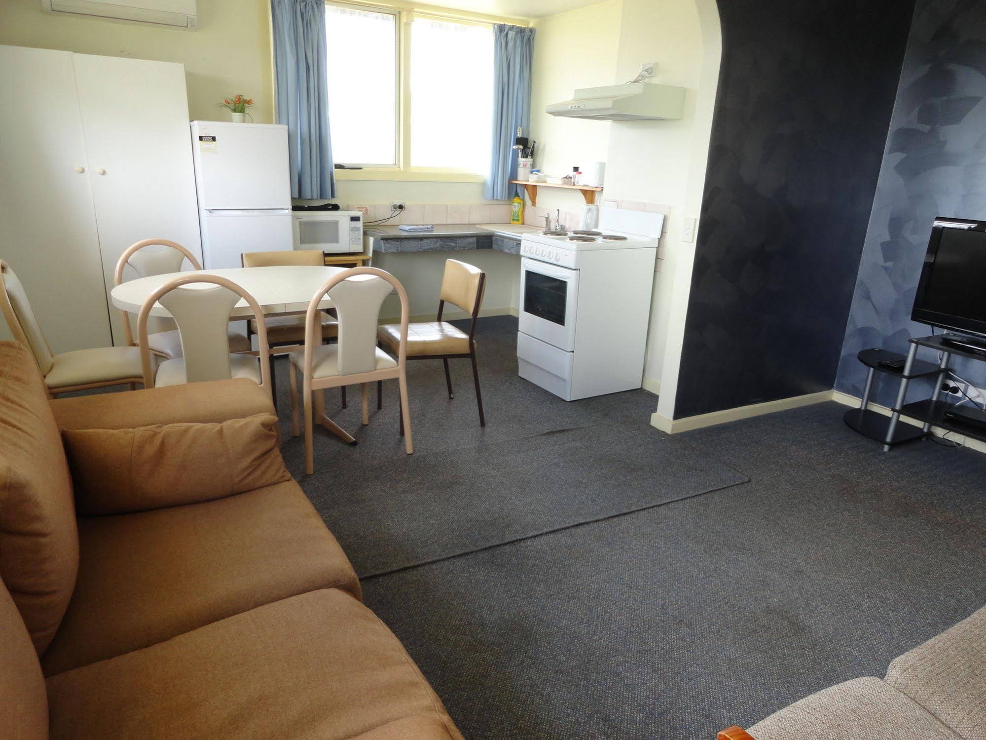 High View Family Cottages