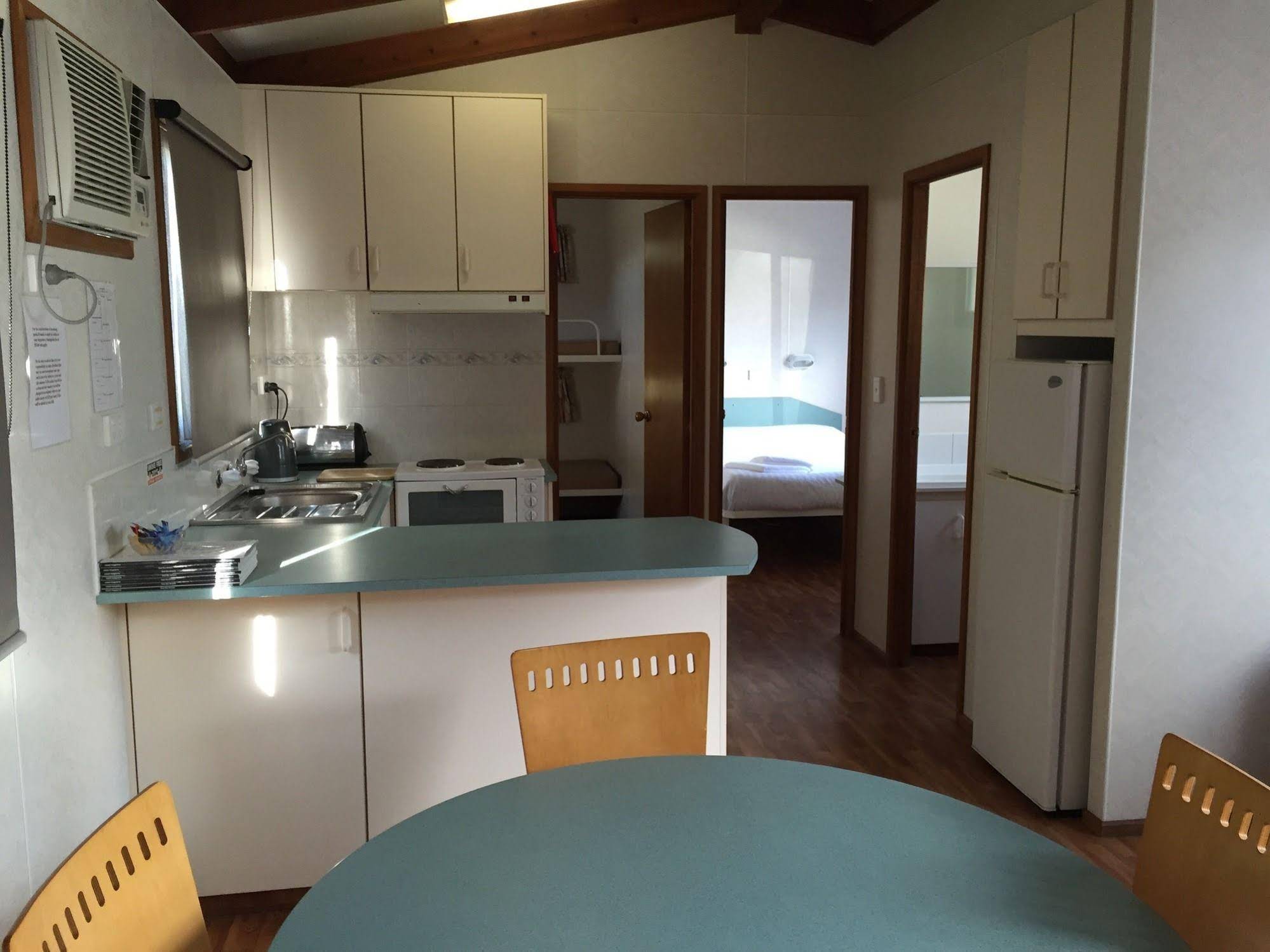 Inverloch Cabins