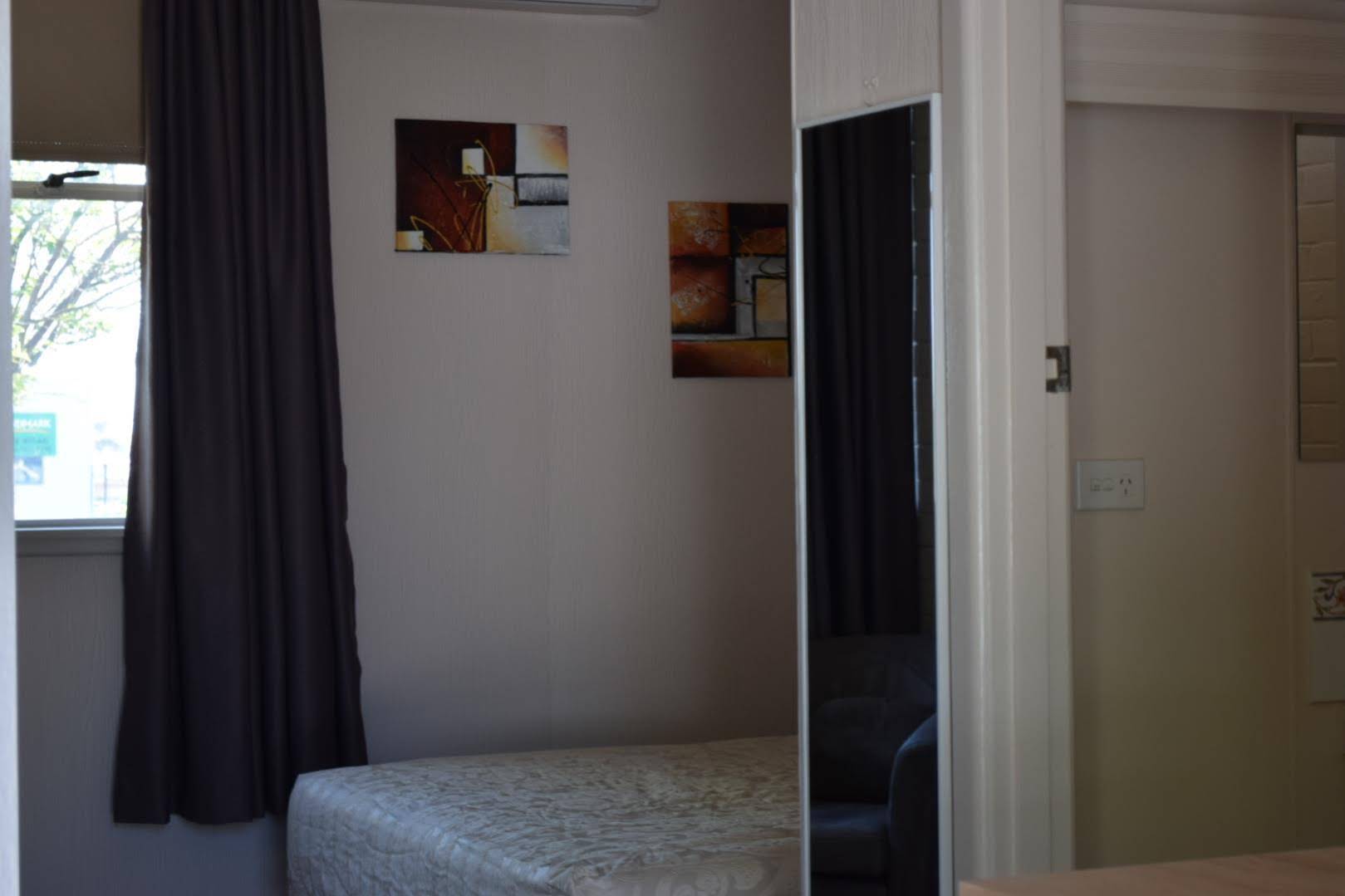 Lake Bolac Motel