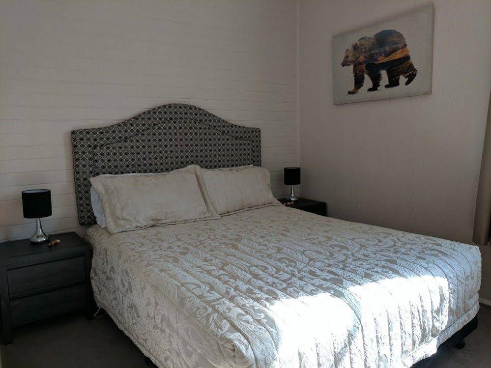 Lake Bolac Motel