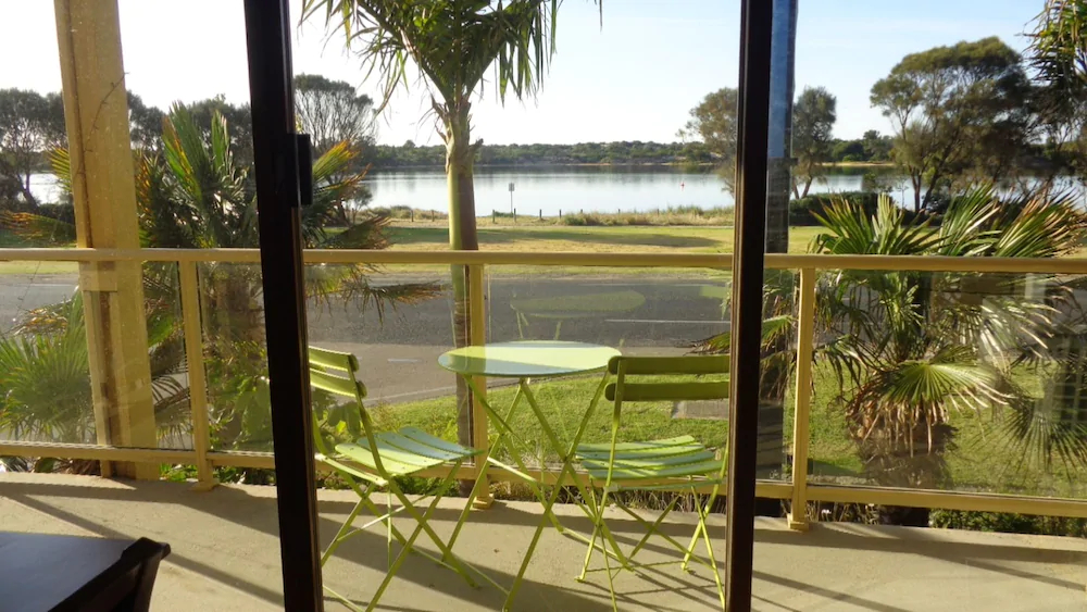 Abel Tasman Waterfront Motel Lakes Entrance