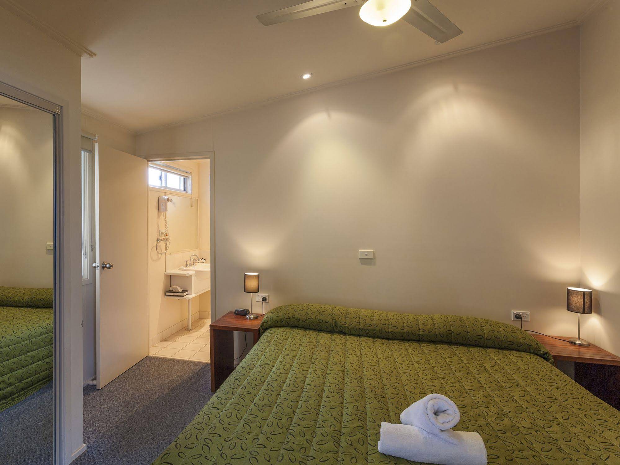 Eastern Beach Holiday Park