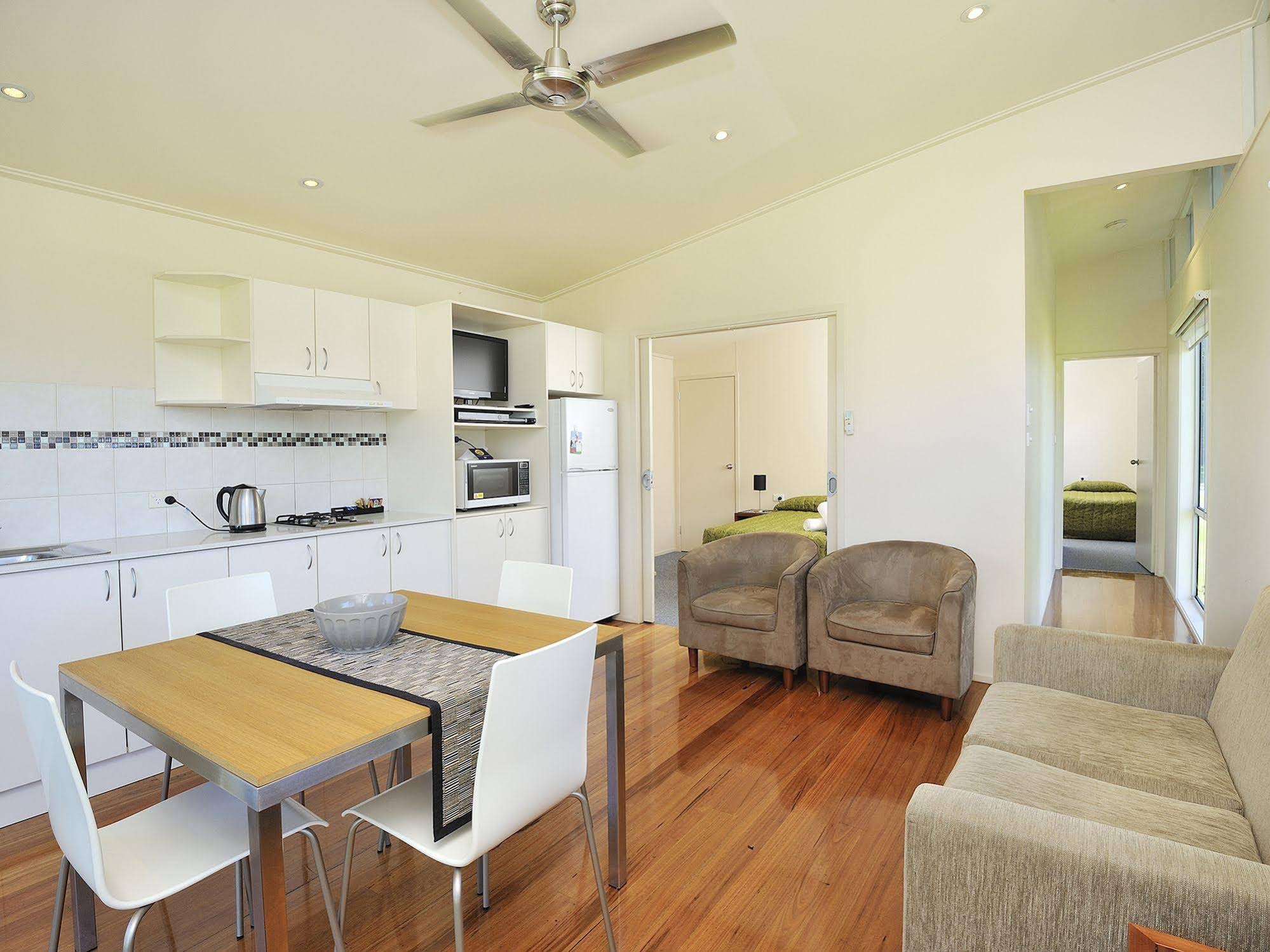 Eastern Beach Holiday Park