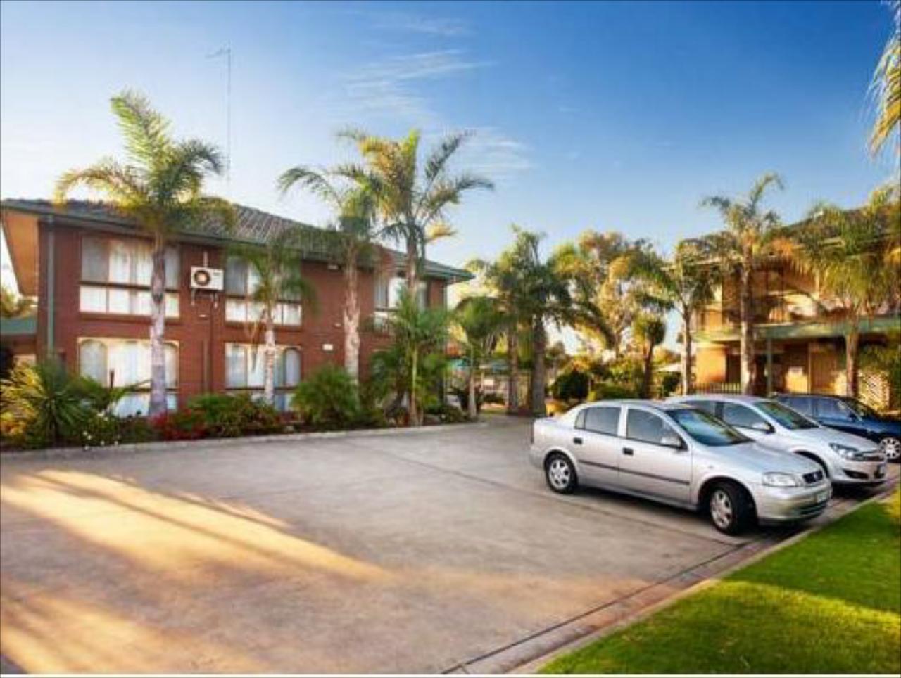 Paradise Holiday Apartments
