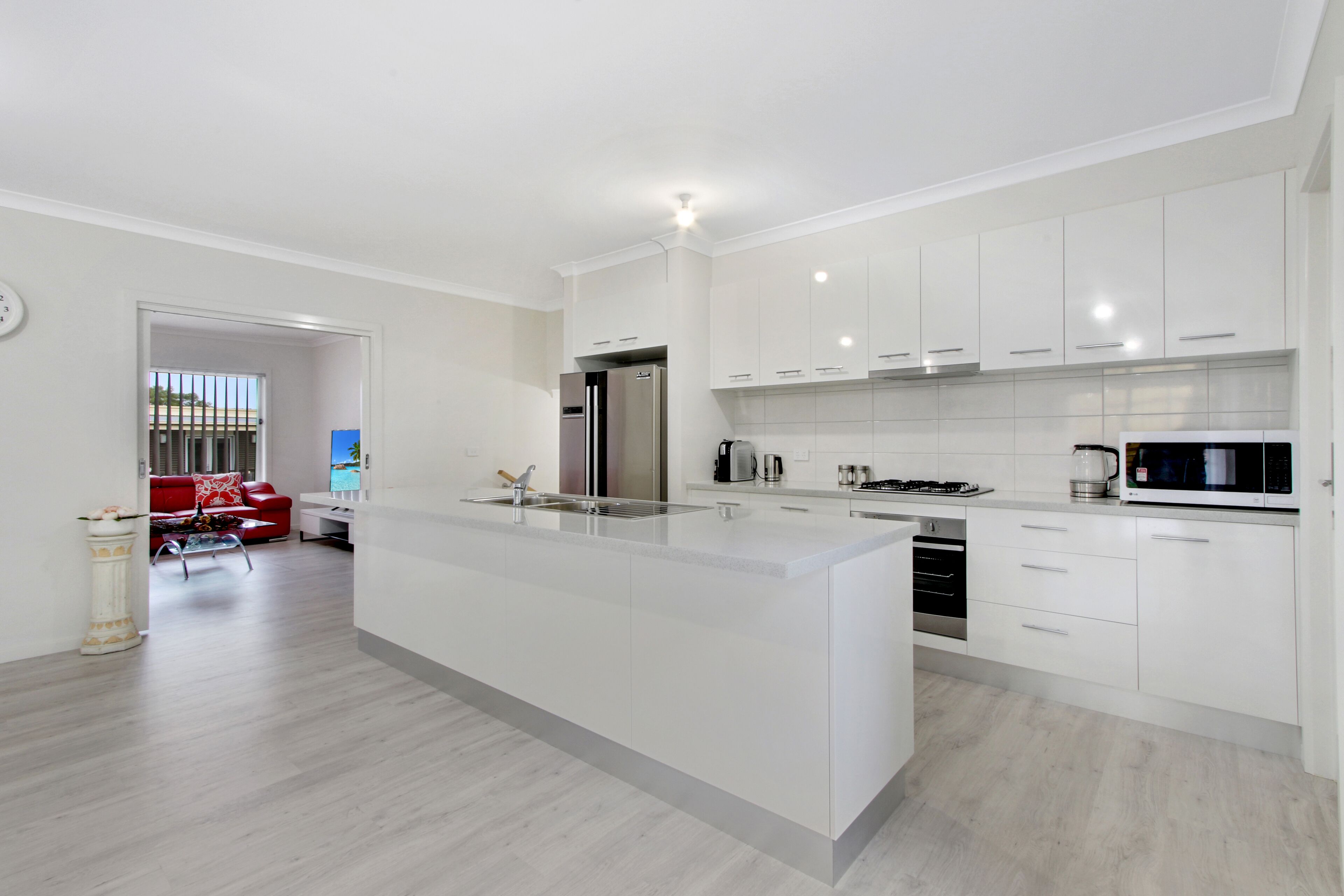 V & V Family Dream Away