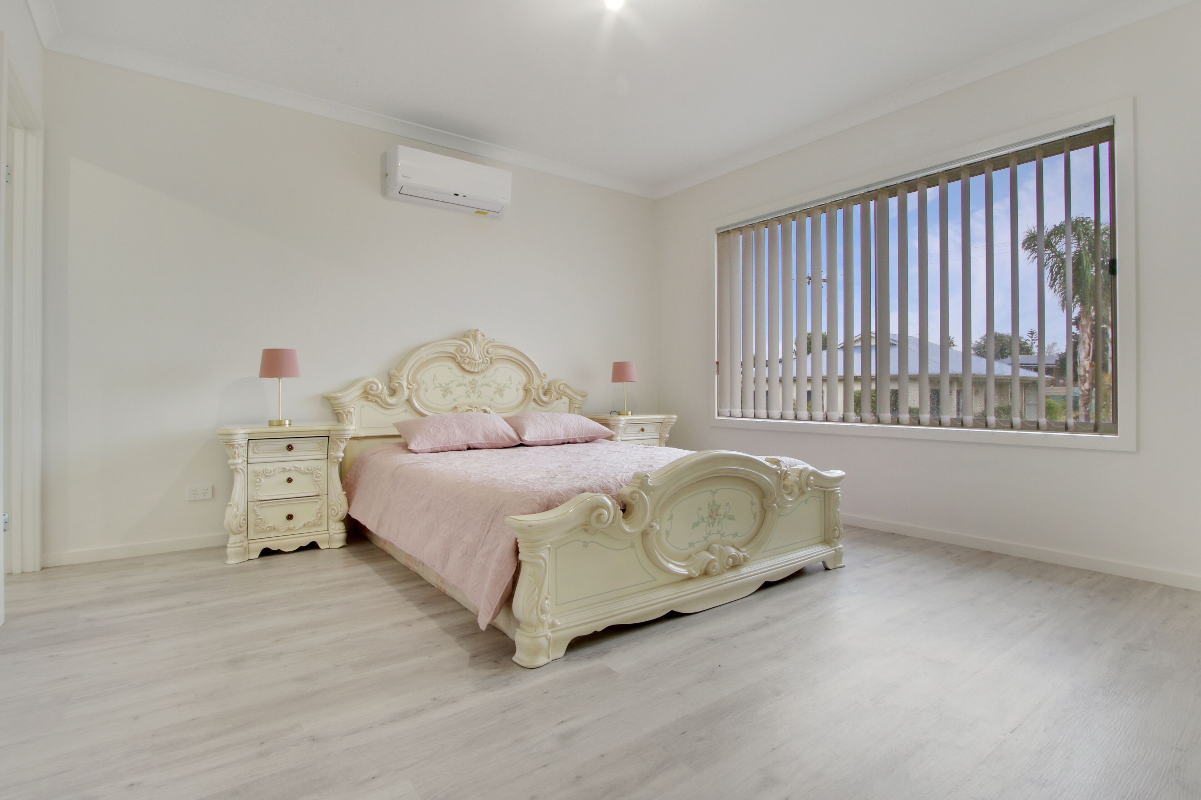 V & V Family Dream Away