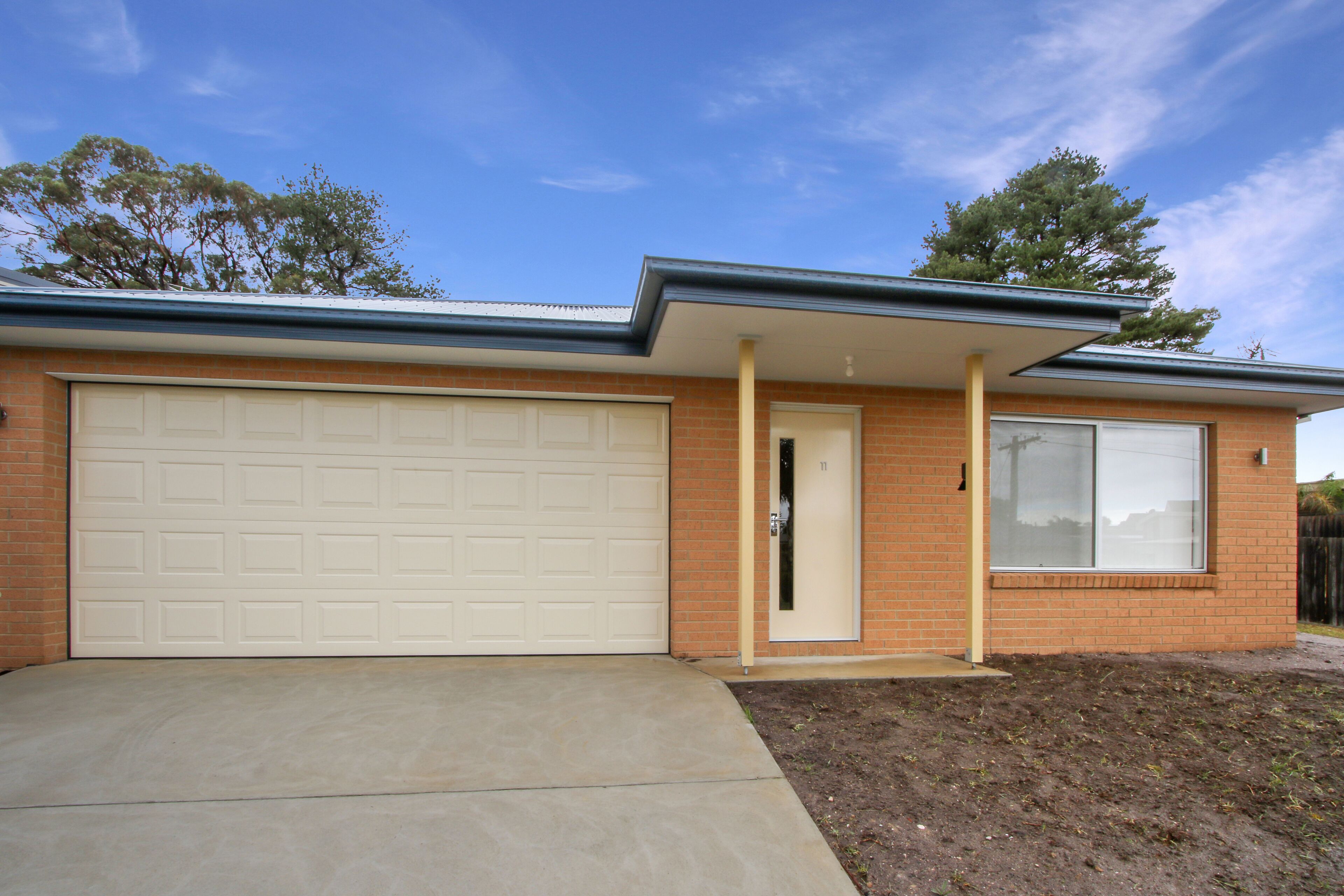 V & V Family Dream Away