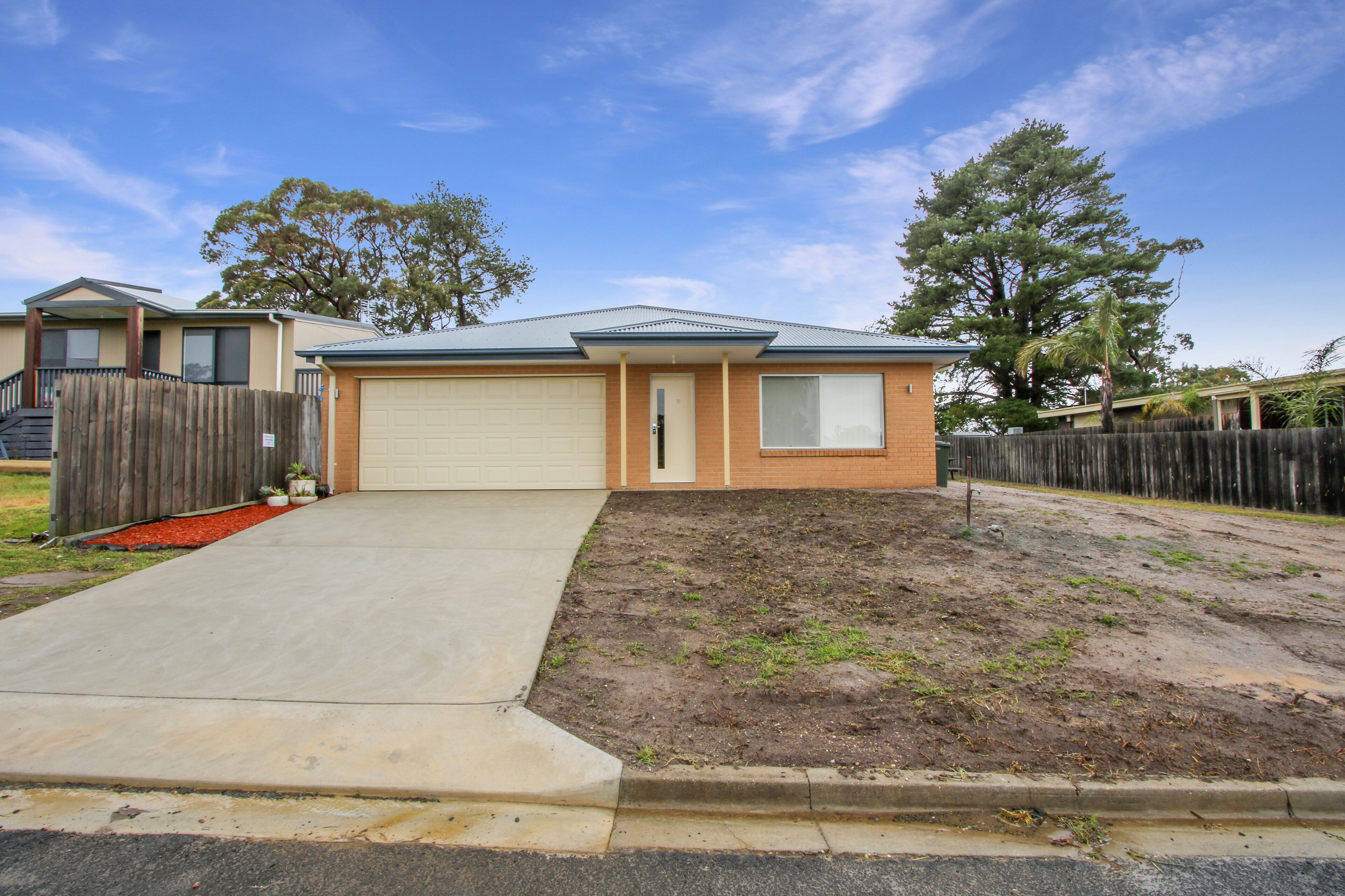 V & V Family Dream Away