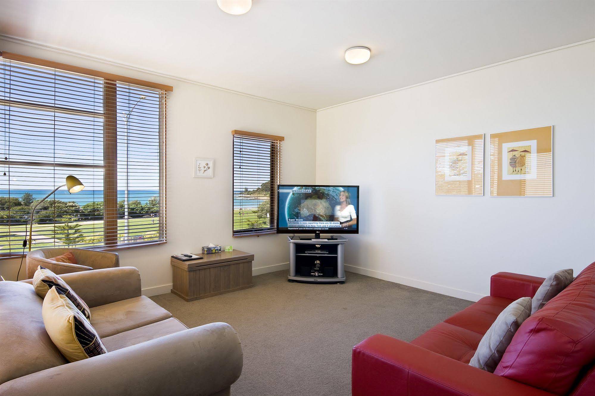 Lornebeach Apartments