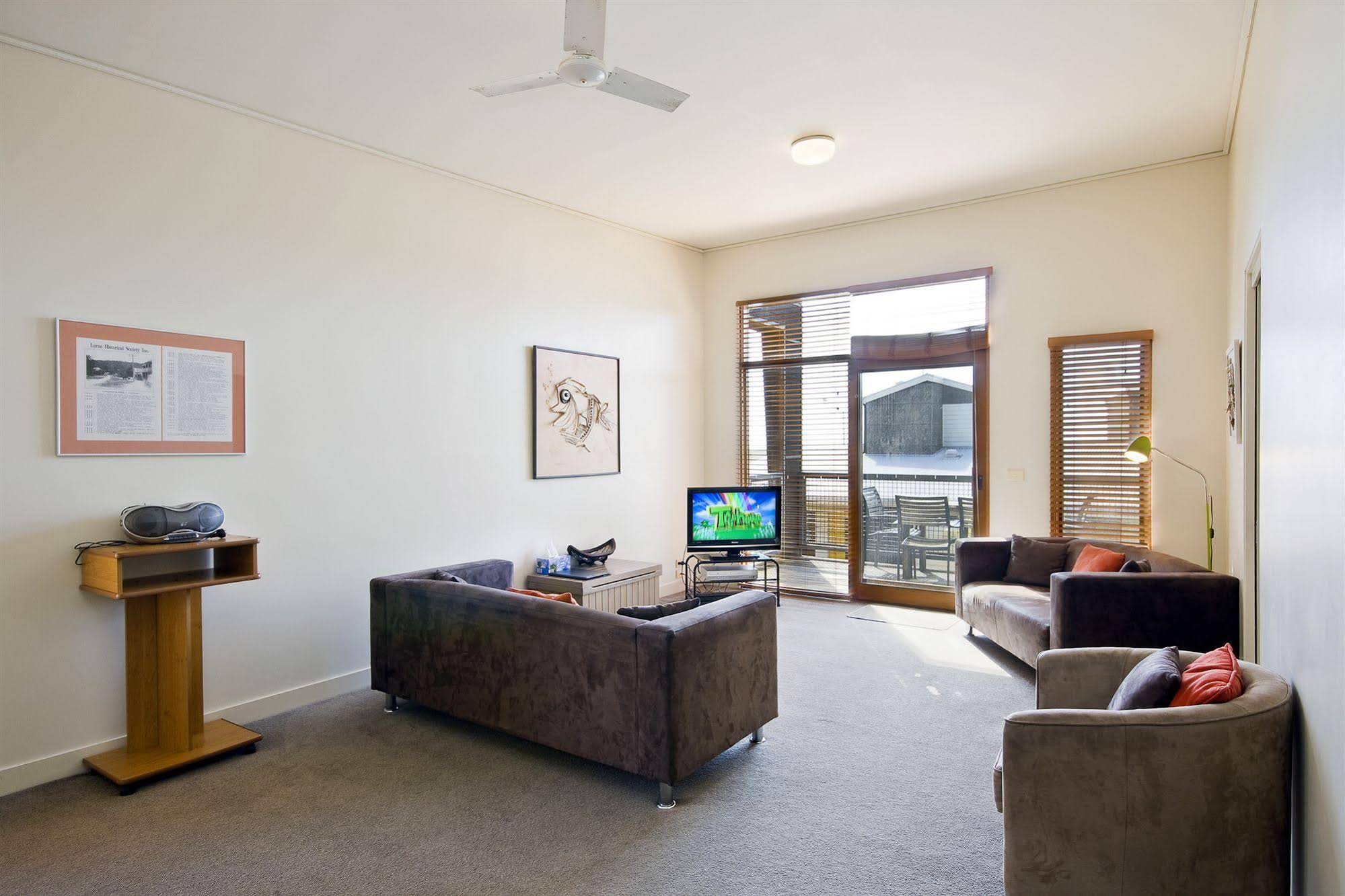 Lornebeach Apartments