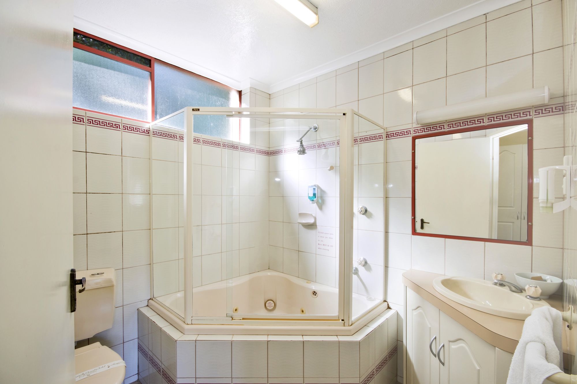 Lorne Coachman Inn