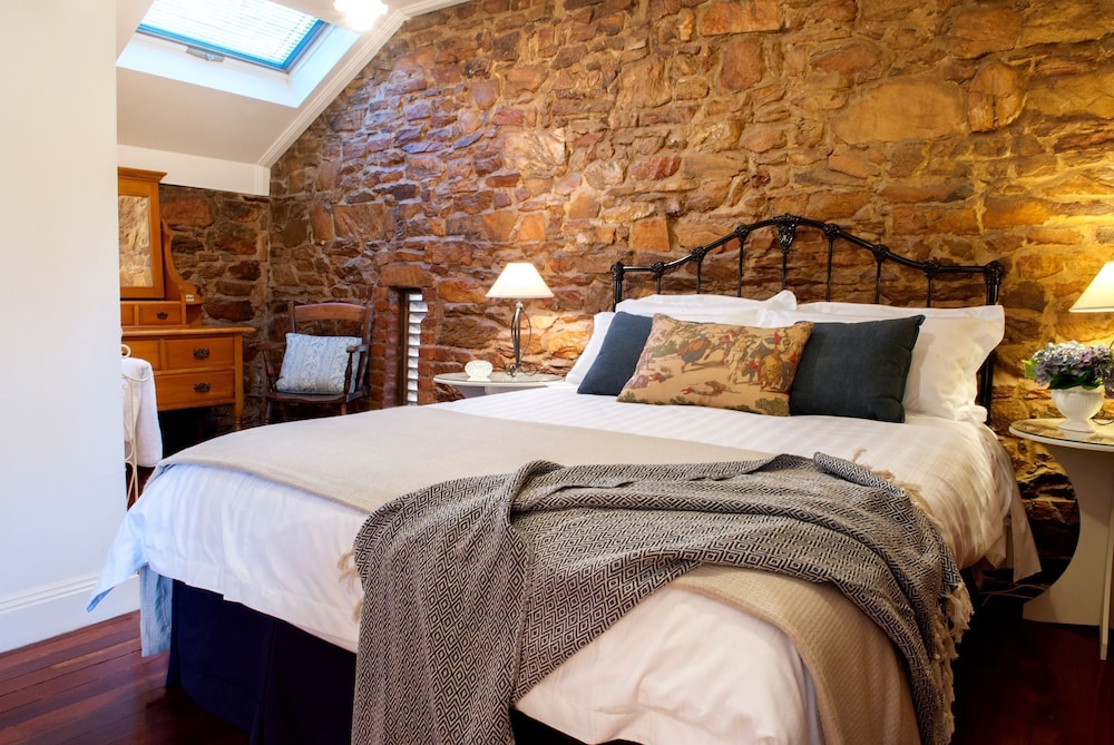 Byronsvale Vineyard & Accommodation