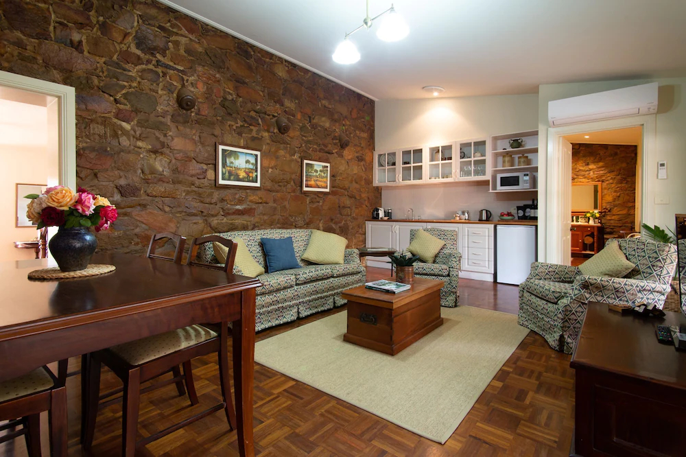 Byronsvale Vineyard & Accommodation