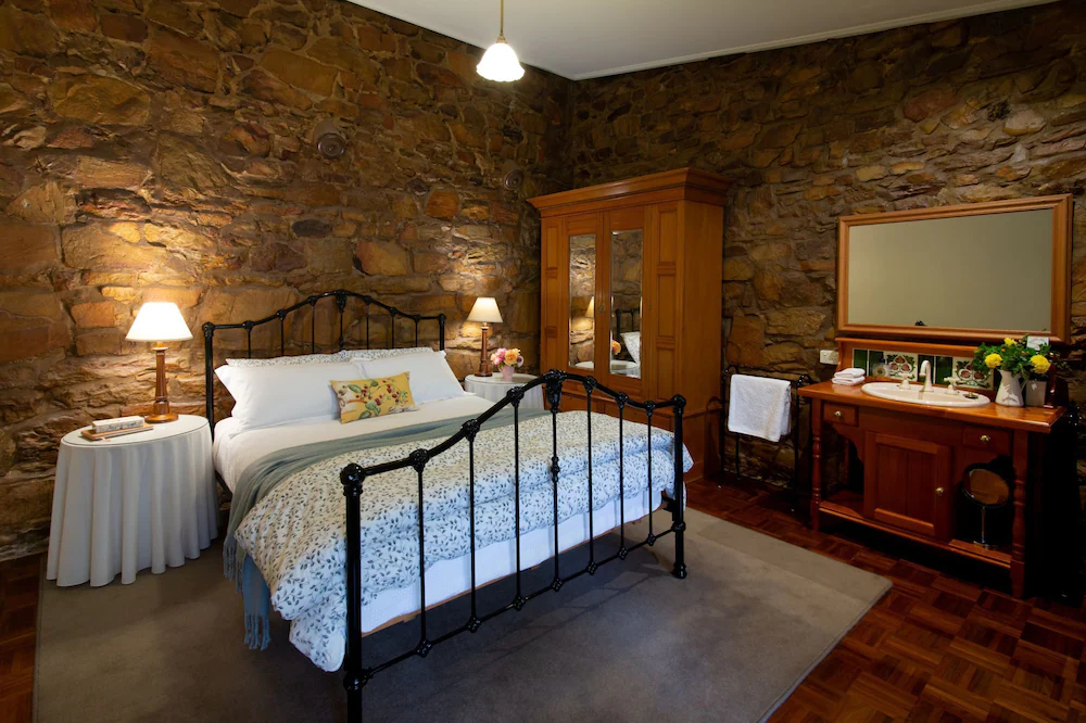 Byronsvale Vineyard & Accommodation