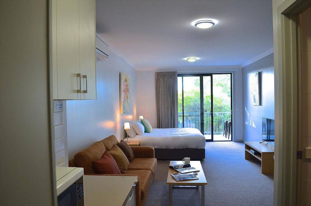 Mansfield Apartments