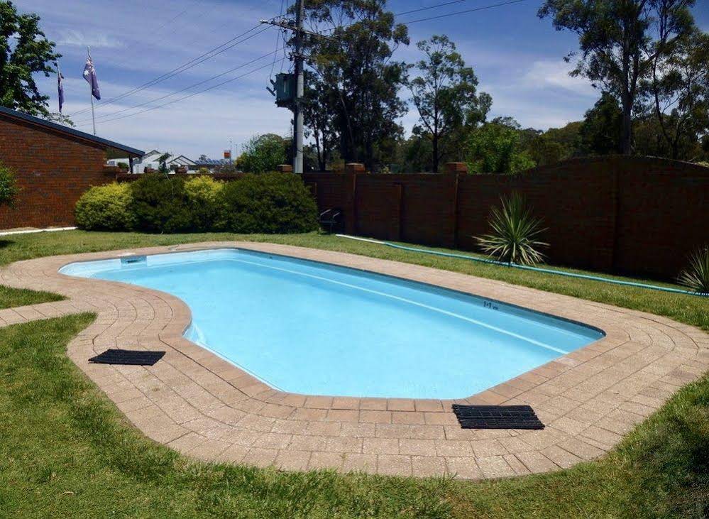 Golden Country Motel and Caravan Park