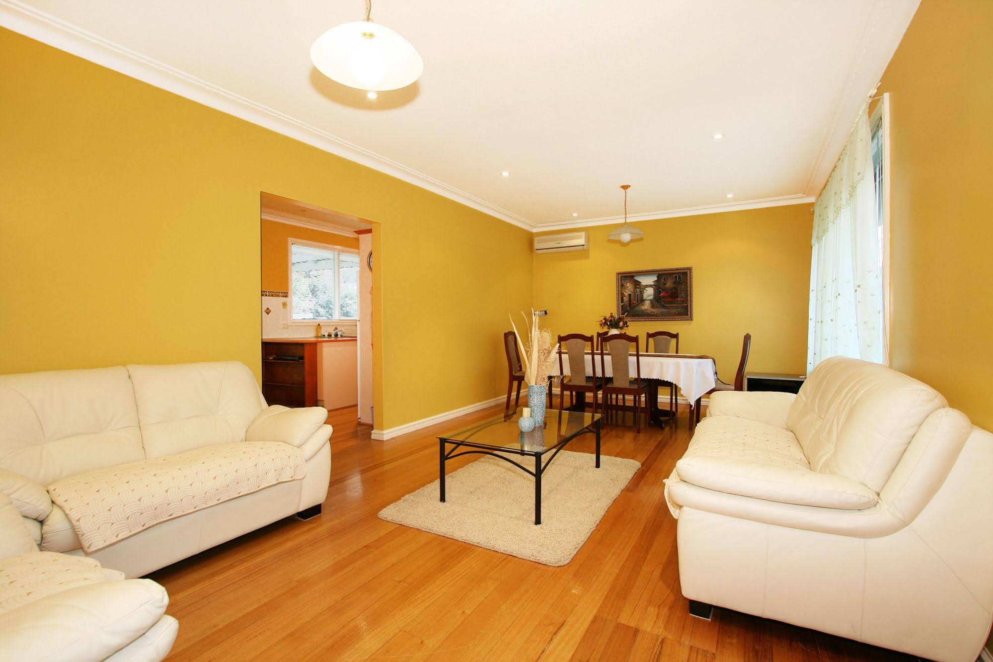 62 Roseland Grove Holiday House